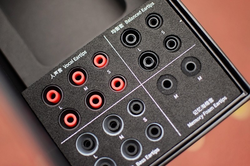 山灵ME100 入耳式 可换线Hi-Fi耳机