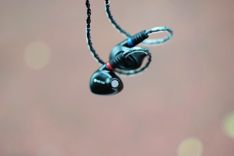 山灵ME100 入耳式 可换线Hi-Fi耳机