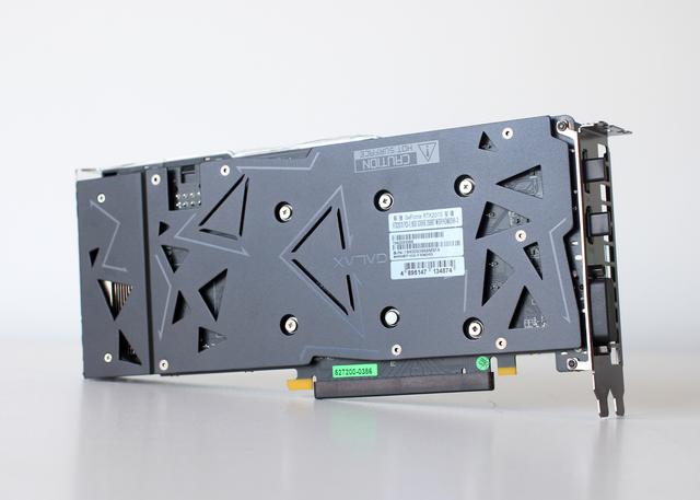 朋友被光线追踪引入坑，装台RTX 2070显卡的游戏主机让他爽爽