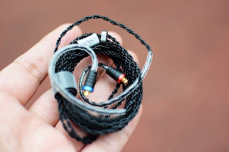 山灵ME100 入耳式 可换线Hi-Fi耳机