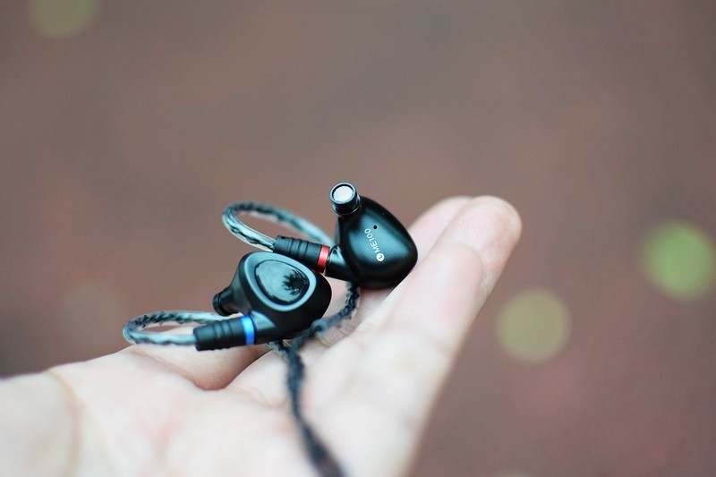 山灵ME100 入耳式 可换线Hi-Fi耳机