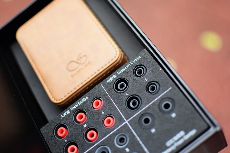 山灵ME100 入耳式 可换线Hi-Fi耳机