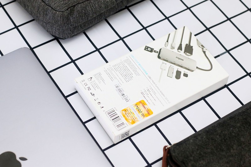 给你的轻薄本找个最佳搭档——雷柏XD200 USB-C 10口扩展坞分线转换器体验