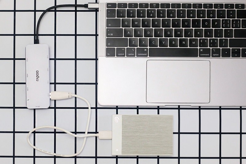 给你的轻薄本找个最佳搭档——雷柏XD200 USB-C 10口扩展坞分线转换器体验