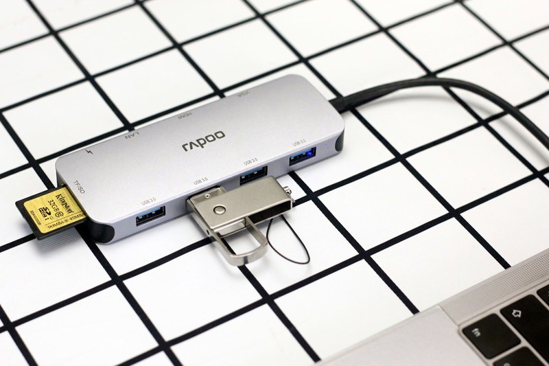 给你的轻薄本找个最佳搭档——雷柏XD200 USB-C 10口扩展坞分线转换器体验