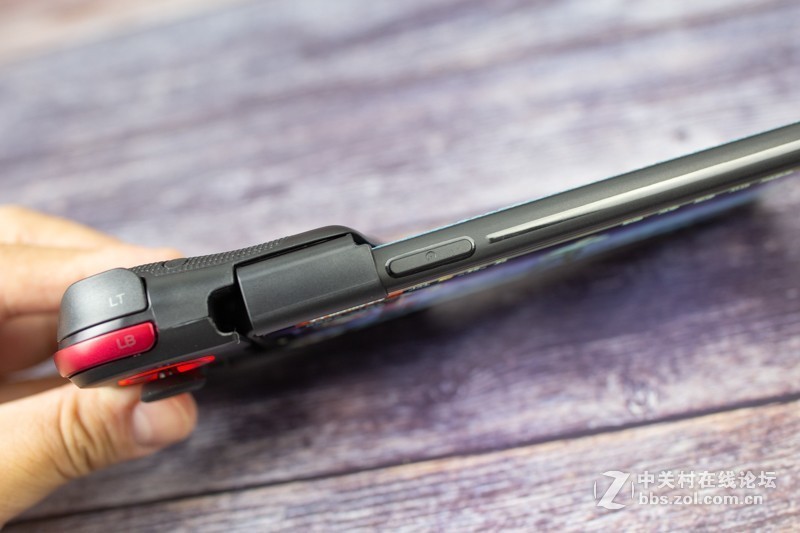 手游也有好手感了！北通G1单边手柄体验