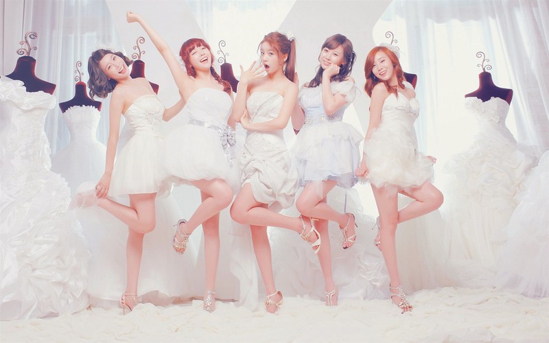 大神F1极速版就要到了，存点高清美女壁纸，第7弹