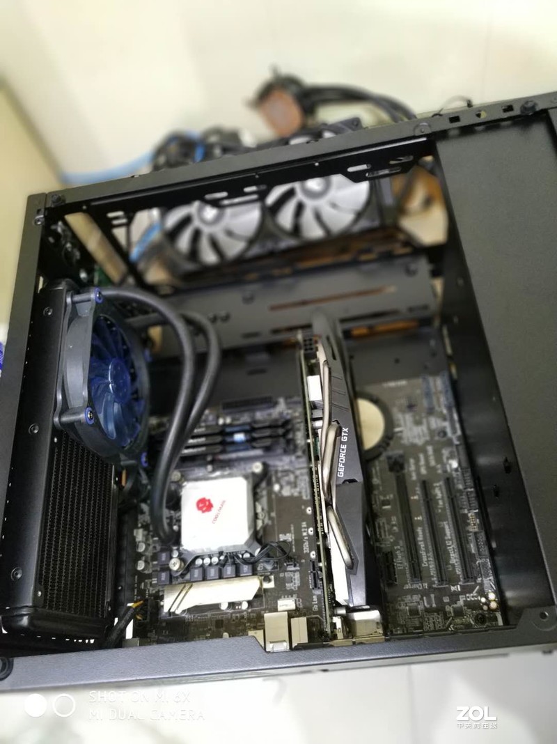 小钢炮Tt 挑战者H2开箱装机