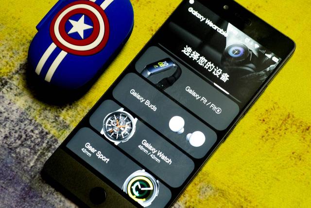 星空体育平台Galaxy Buds，真无线耳机，美国队长套装评测