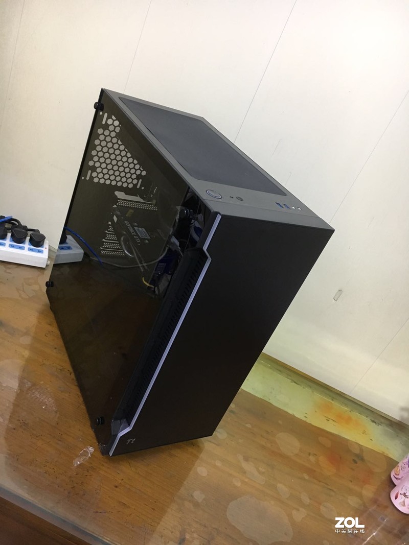 小钢炮Tt 挑战者H2开箱装机