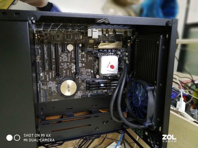 小钢炮Tt 挑战者H2开箱装机