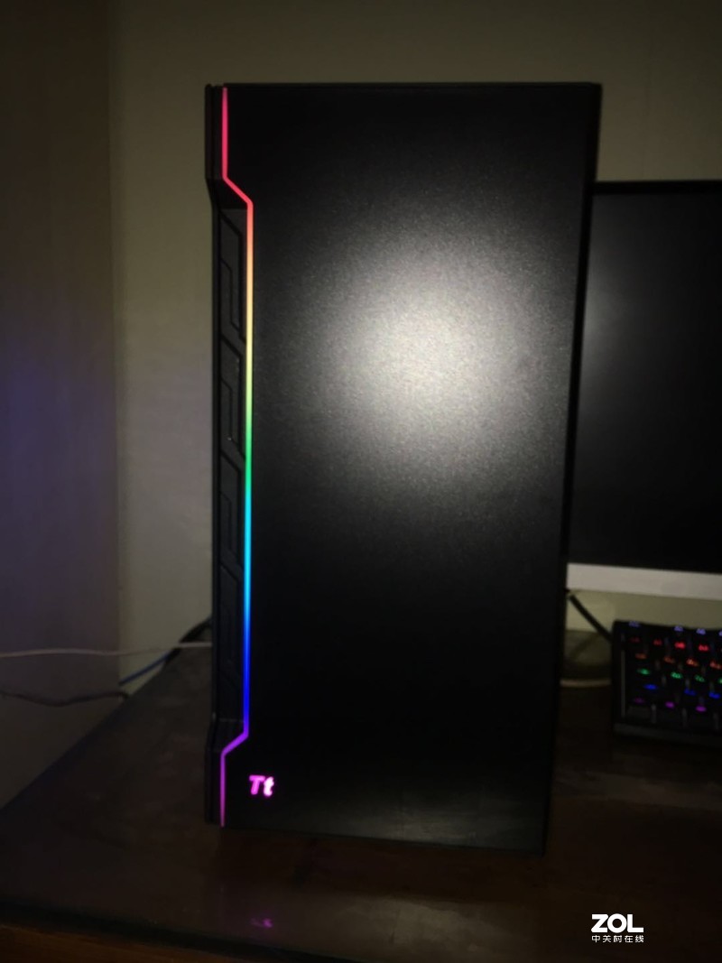 小钢炮Tt 挑战者H2开箱装机