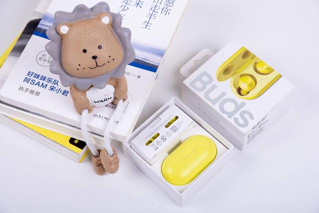 星空体育平台Galaxy Buds，真无线耳机，美国队长套装评测