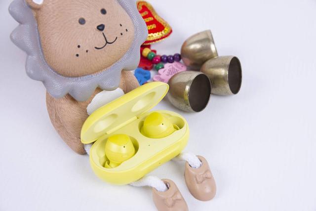 星空体育平台Galaxy Buds，真无线耳机，美国队长套装评测