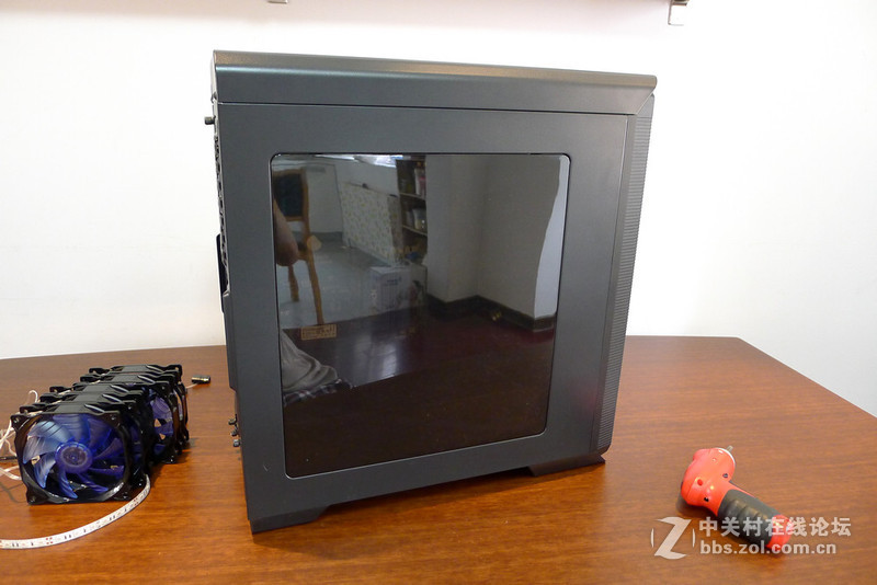 深蓝的诱惑，坦克机箱散热与灯光改造