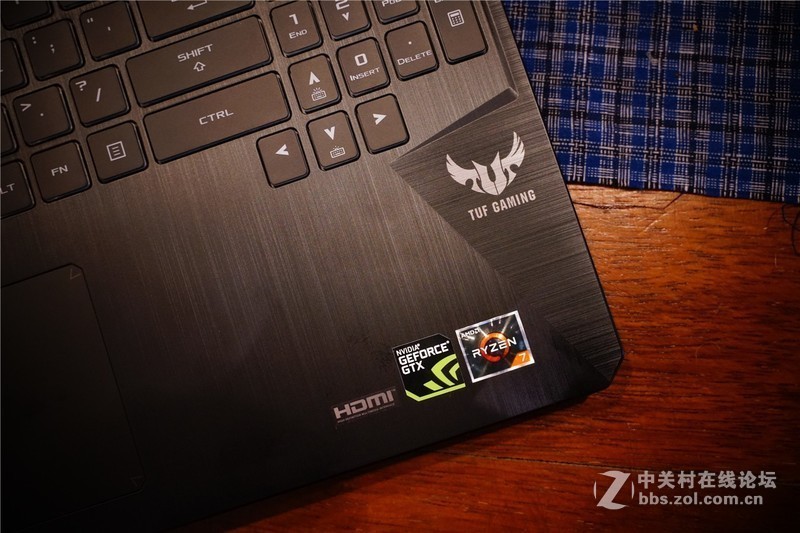 标压锐龙加持——华硕飞行堡垒7 深度体验