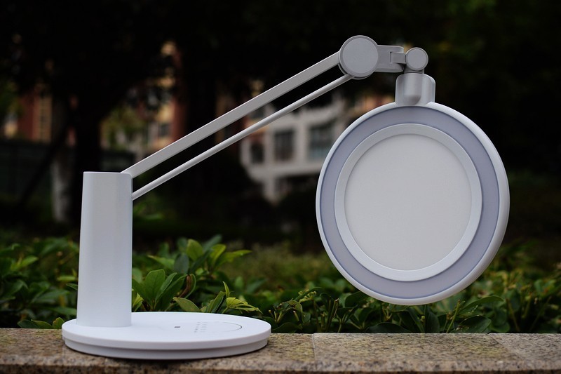 孩视宝新型全光谱台灯vl235b孩子学习最需要的礼物