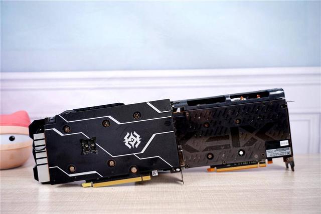 苏大妈开挂！难道让黄教主觉醒了！全新GTX1660super PRO性能又提升了！