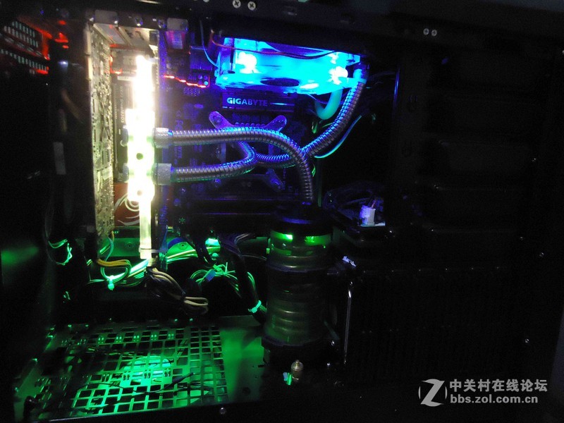 压缩机制冷的一只乌鸦~