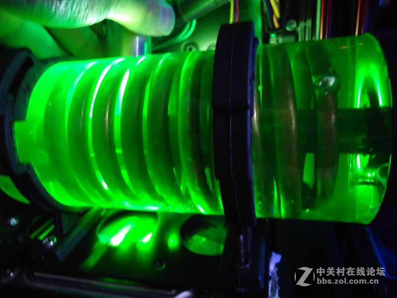 压缩机制冷的一只乌鸦~