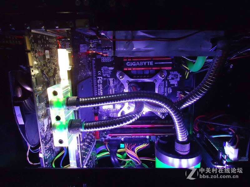 压缩机制冷的一只乌鸦~