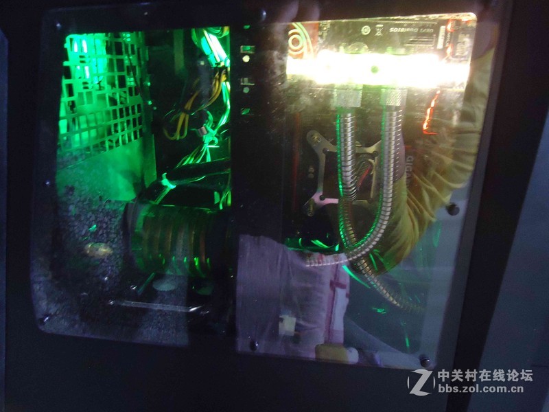 压缩机制冷的一只乌鸦~