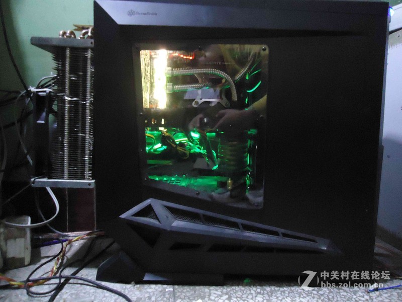 压缩机制冷的一只乌鸦~