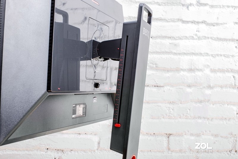 极速、极限、极致，240Hz超高刷新率之美的卓威XL2540电竞显示器