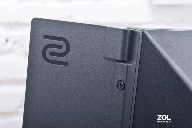 极速、极限、极致，240Hz超高刷新率之美的卓威XL2540电竞显示器