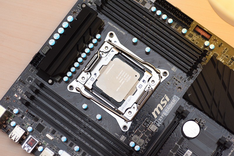 为游戏和超高清而生，X99猛平台搭配HKC Q320来袭