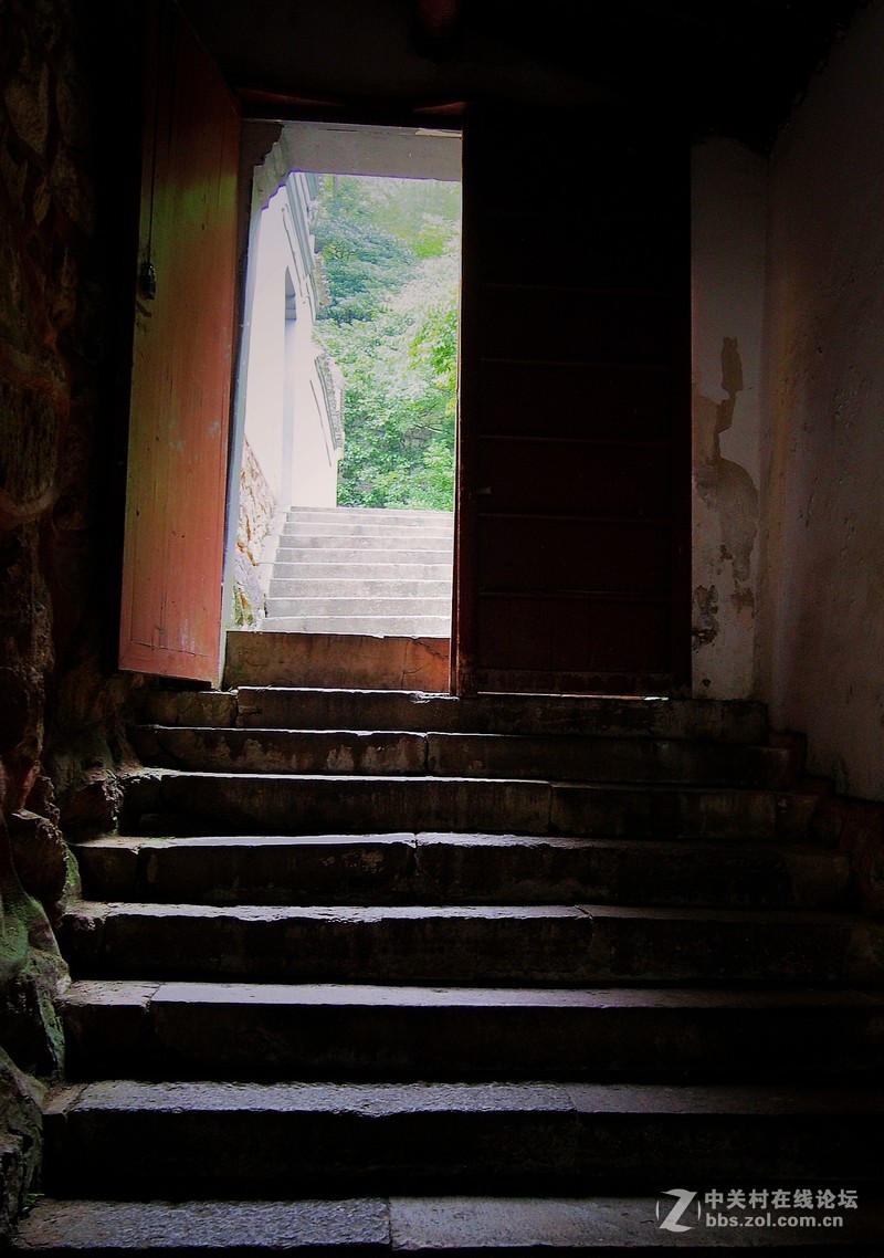 青山捧出梵王宫【奥林巴斯EP5拍天童寺】