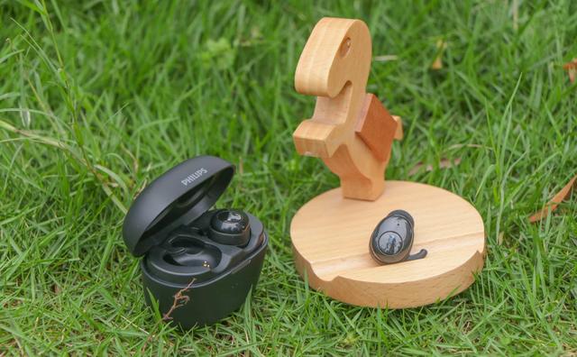 恐是千元内最出色真无线蓝牙耳机，飞利浦SHB2505体验测评