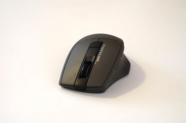 老牌双飞燕实力印证，不足百元的FG30鼠标上手体验