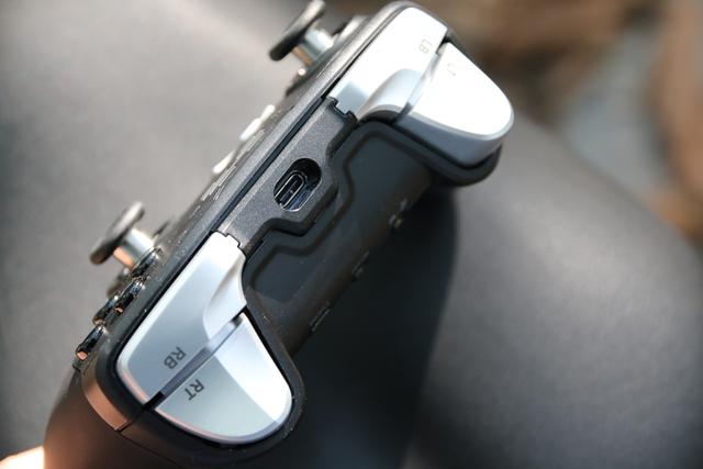 详测北通宙斯游戏手柄，让你玩游戏避坑！