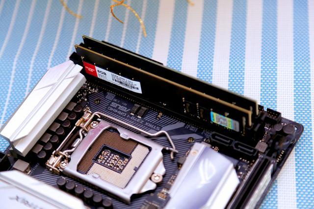 内存价格被拉下水，看看光威弈系列Pro内存到底怎么样？