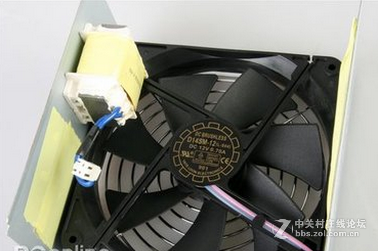 航嘉冷静王陪你错峰出游在家装机