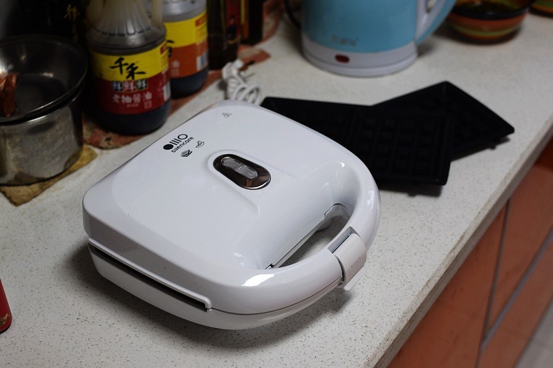 早饭轻松搞定 无言多功能煎烤机