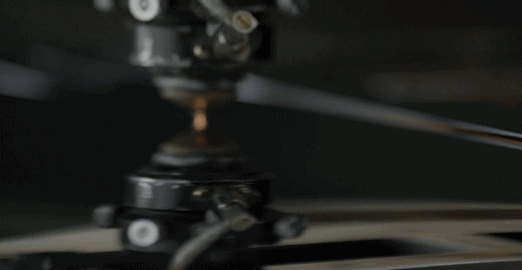 BOE Alta的制作过程一览，电视中的工艺品是如何炼成的