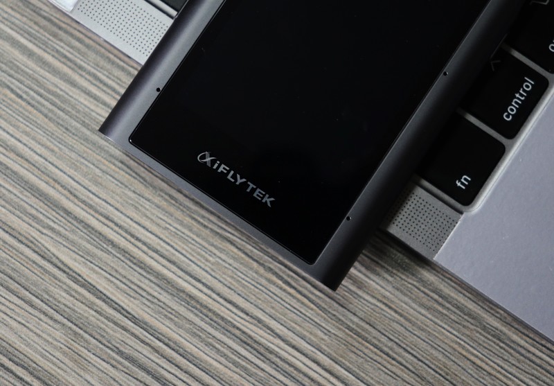 高效记录、随身“秘书”——讯飞智能录音笔SR701外观篇