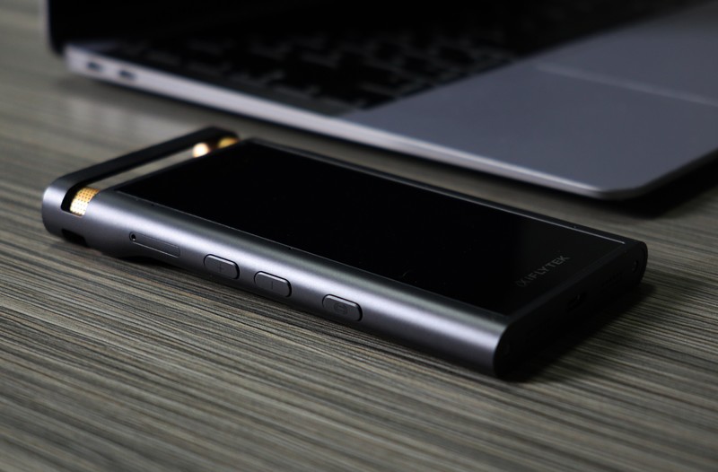 高效记录、随身“秘书”——讯飞智能录音笔SR701外观篇