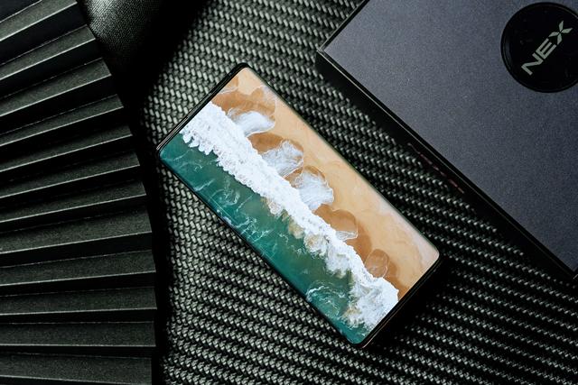 高通骁龙865+全焦段覆盖！无界瀑布屏vivo NEX 3S深度体验