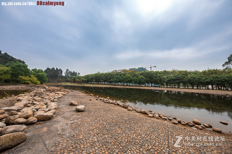 《康陵石头湖》----练习各种风景元素的比例搭配