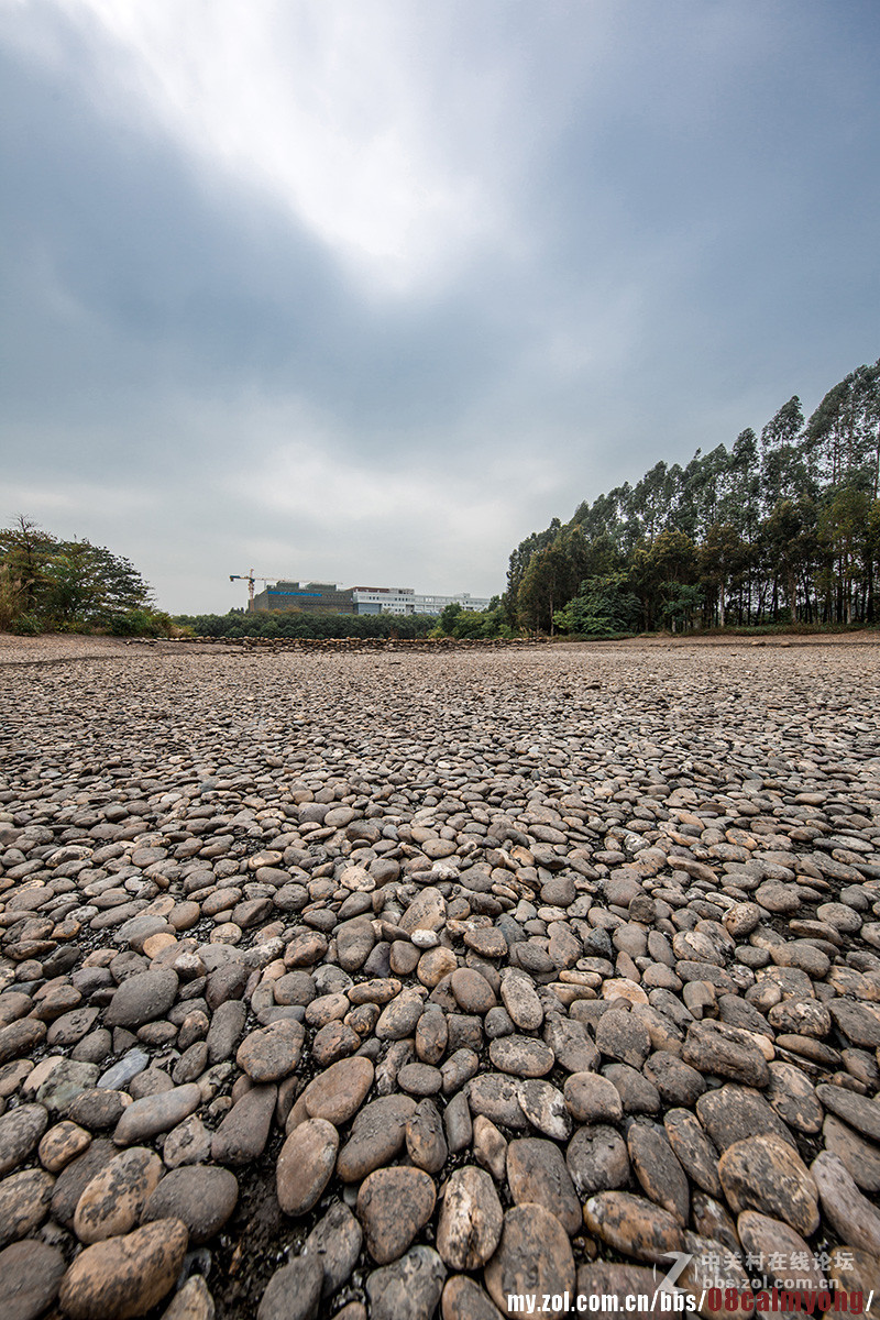《康陵石头湖》----练习各种风景元素的比例搭配