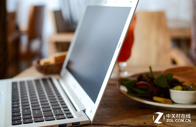 神舟优雅XS轻薄本全新外观合金材质