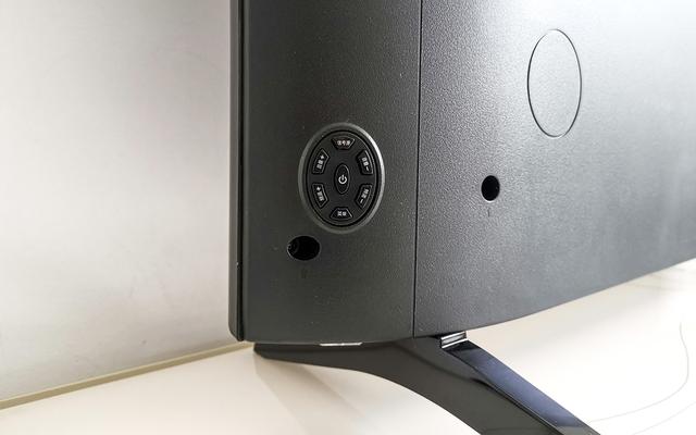 老电视升级首选，畅享55英寸大屏：乐融Y55C评测