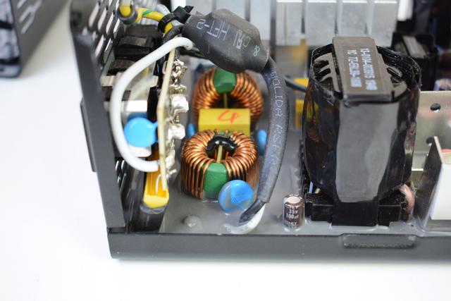 七防芯，到底是啥黑科技？一拆便知，超频三七防芯金牌电源 拆解