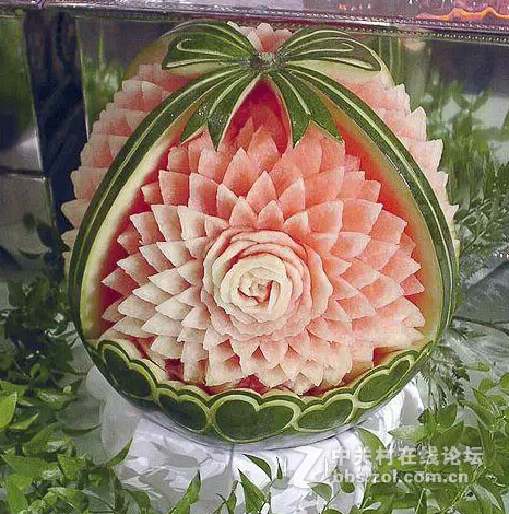 长沙炎热的夏天，西瓜长这样，吃还是不吃呢？