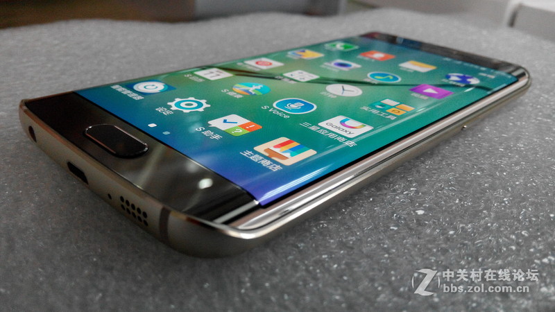 星空体育平台galaxy S6 edge曲面拆箱分享