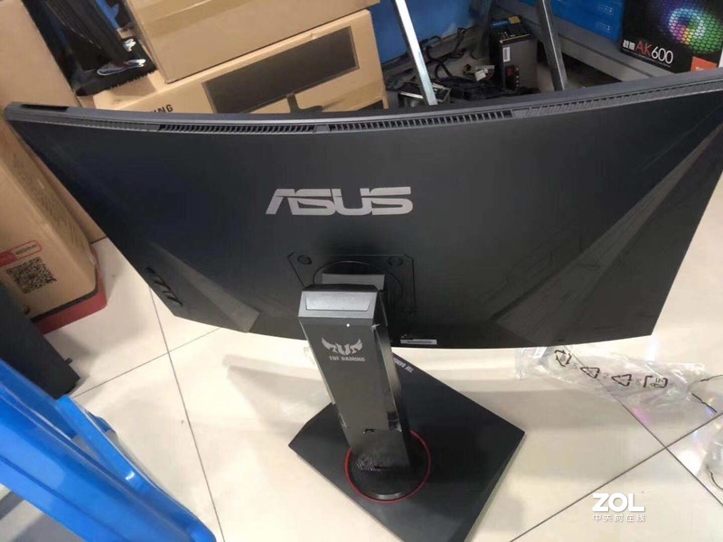 AMD (线程撕裂者) 2950X 处理器 16核32线程 装机图