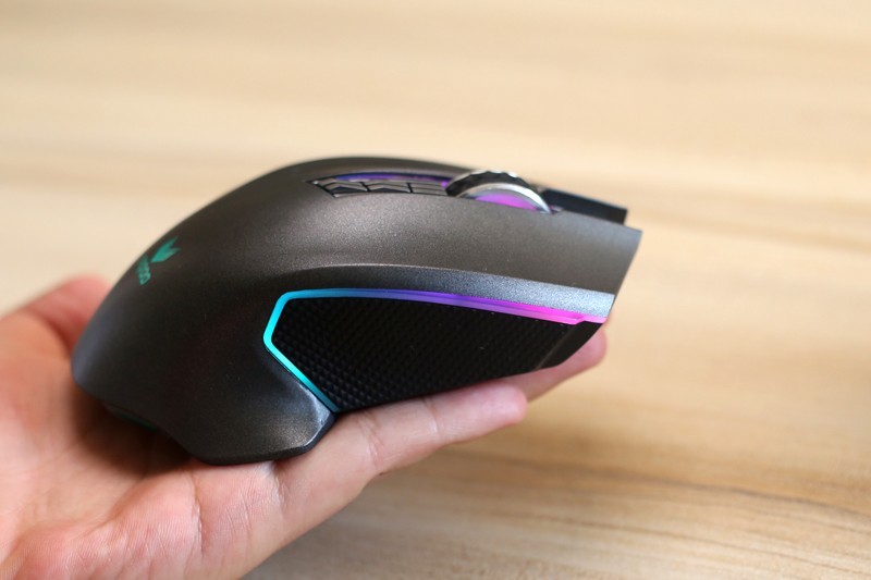 雷柏双模RGB鼠标 小白初体验 有型有色还有速度